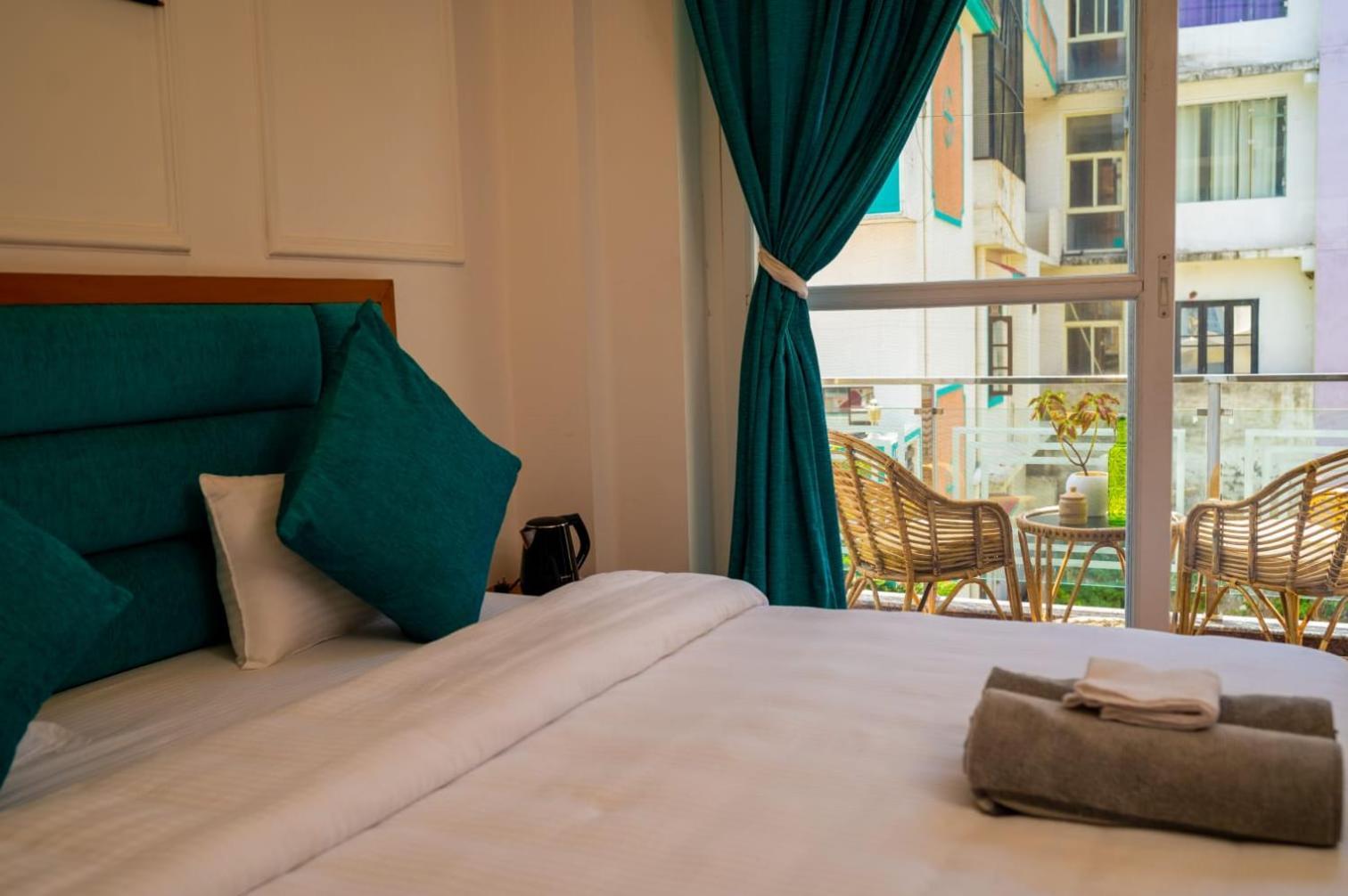 Hotel The Moksham Rishikesh Luaran gambar
